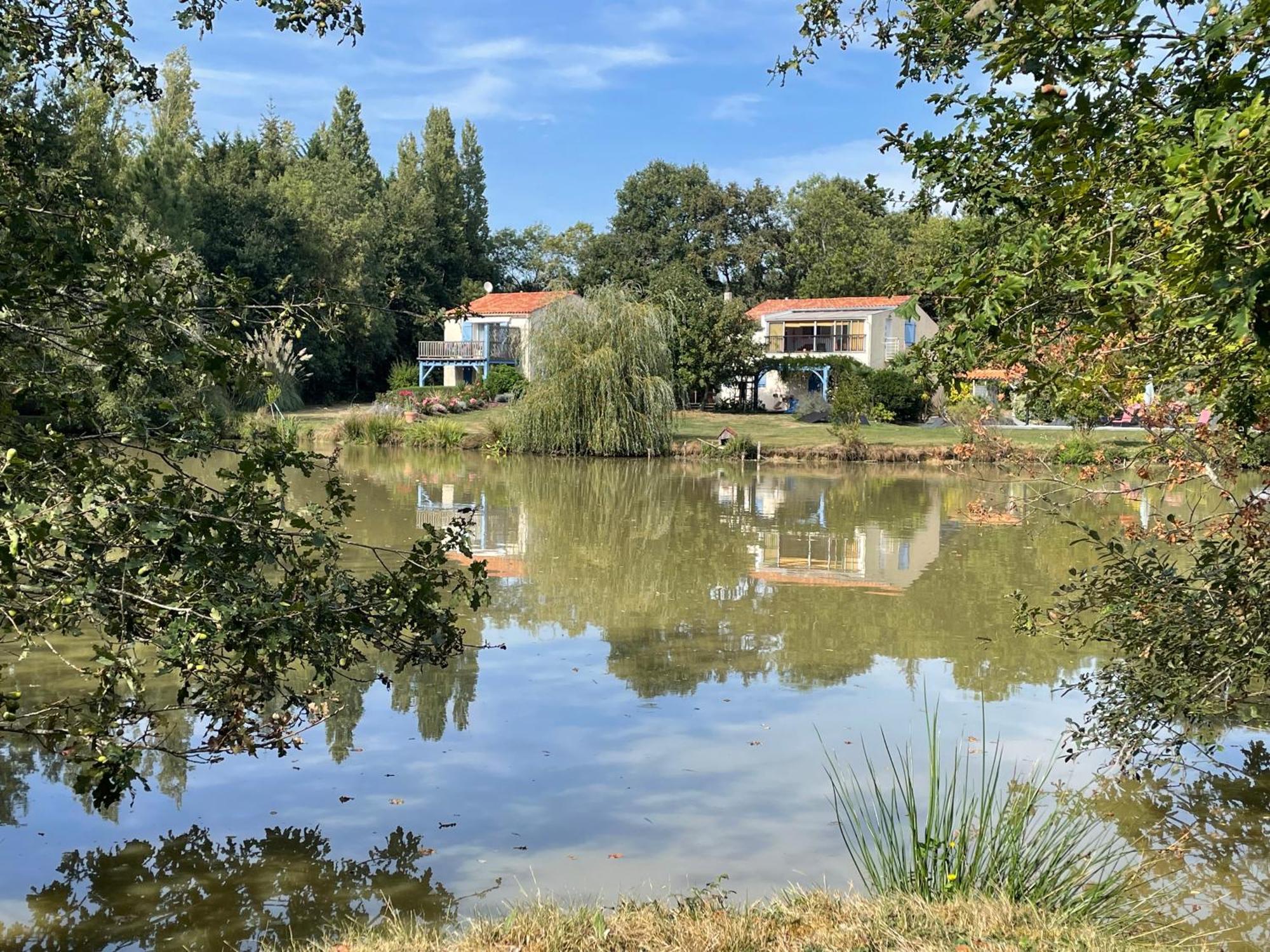 Gite Douceur De Vivre Saint-Avaugourd-des-Landes Bagian luar foto